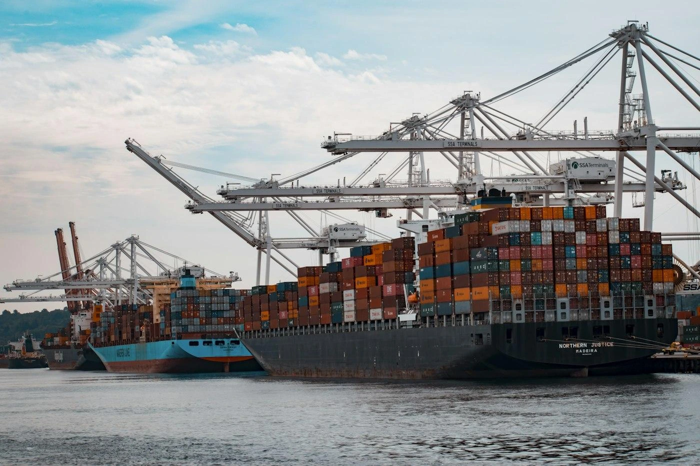 Logistics & Delivery